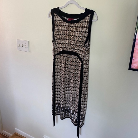 212 Collection Dress - Picture 4 of 12